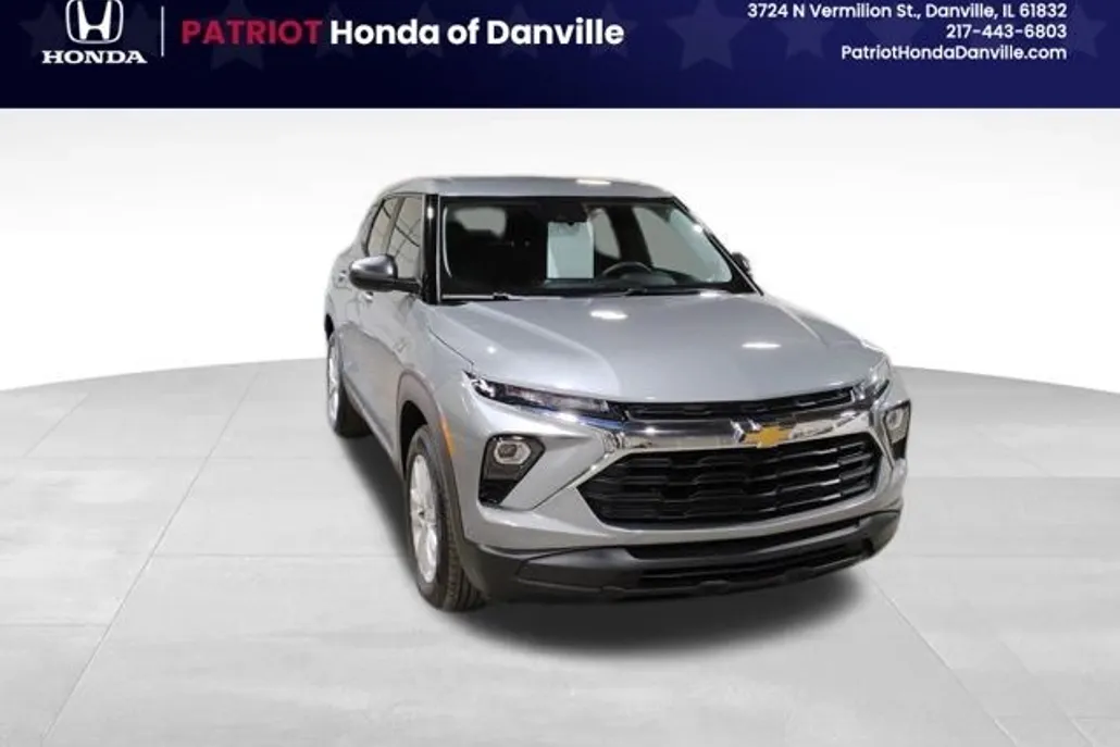 2024 Chevrolet Trailblazer LS photo 1
