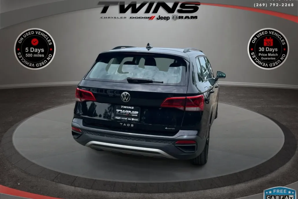 2022 Volkswagen Taos S photo 1
