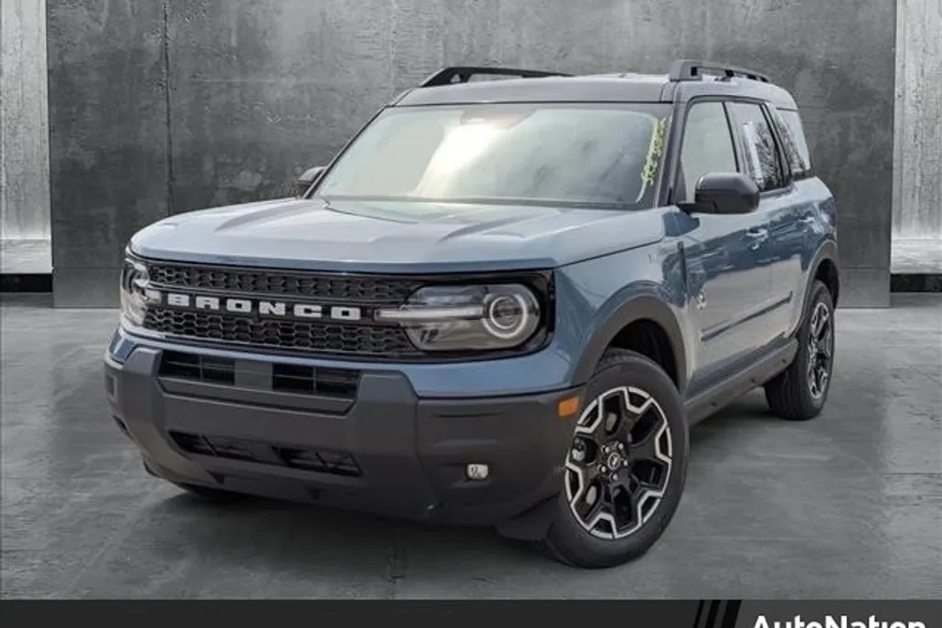 2025 Ford Bronco Sport Outer Banks photo 1