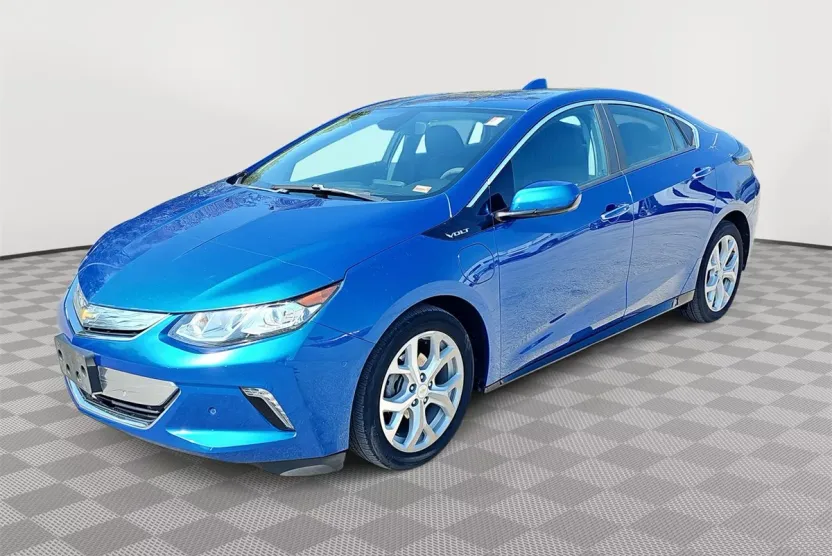 2017 Chevrolet Volt Premier photo 1
