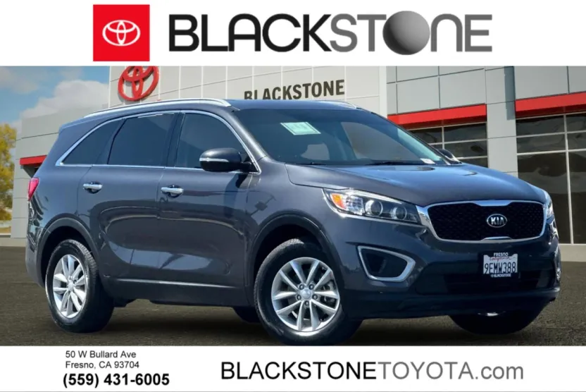 2018 Kia Sorento LX photo 1