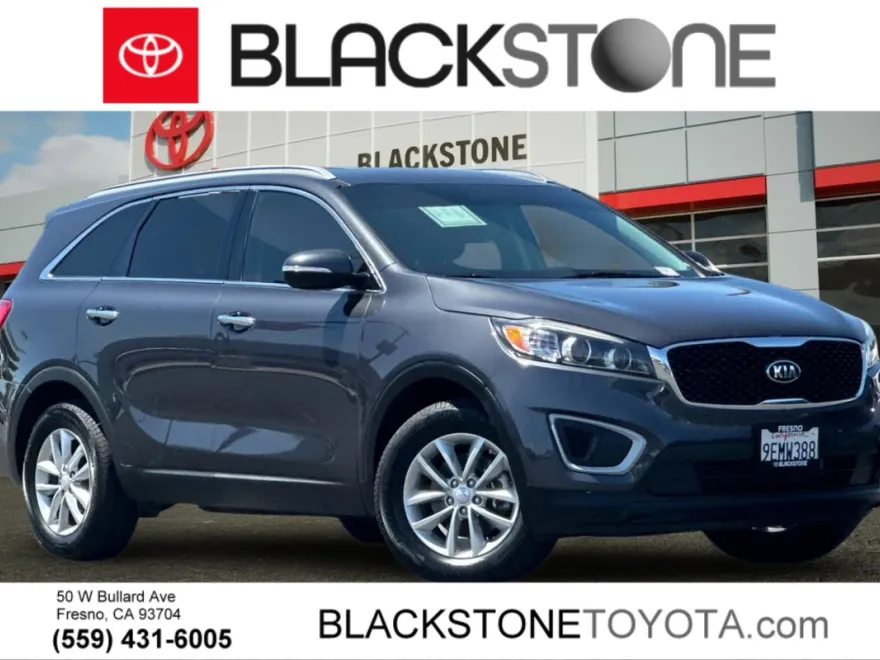 2018 Kia Sorento LX photo 1