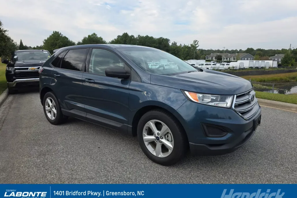 2016 Ford Edge SE photo 1