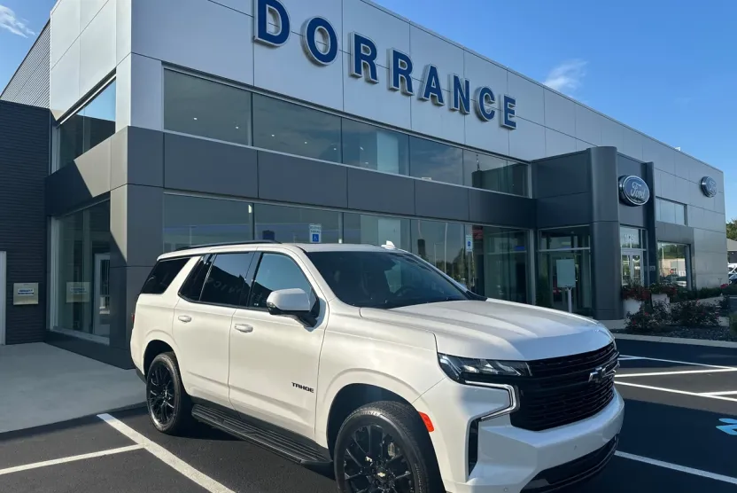 2023 Chevrolet Tahoe RST photo 1