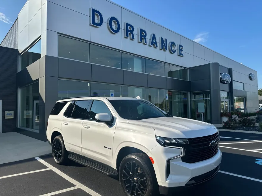 2023 Chevrolet Tahoe RST photo 1