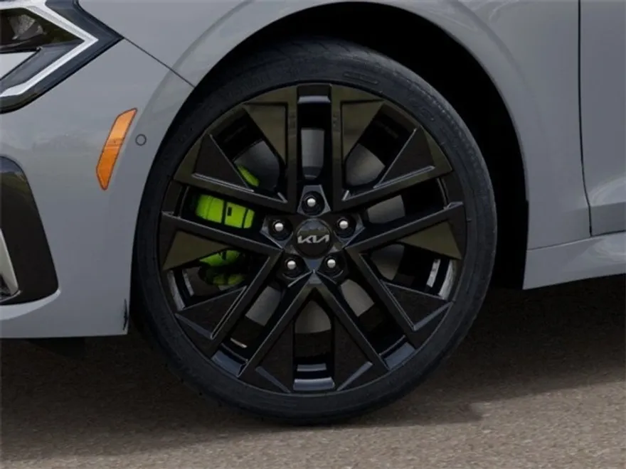 2025 Kia K5 GT photo 9