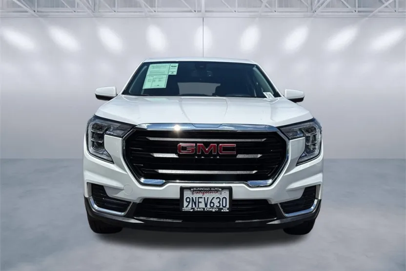 2024 Gmc Terrain SLE photo 1