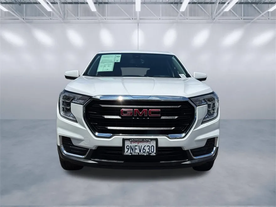 2024 Gmc Terrain SLE photo 1
