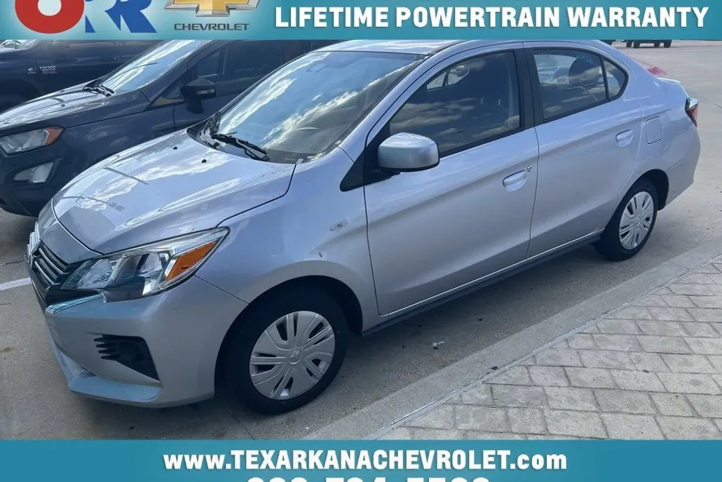 2024 Mitsubishi Mirage G4 ES photo 1