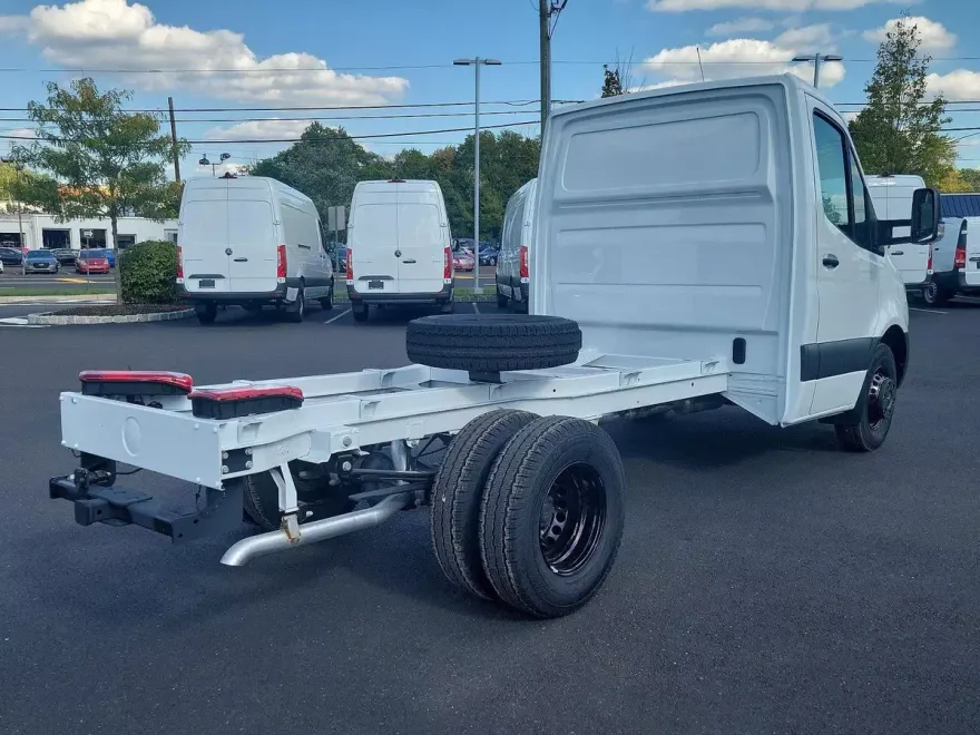 2023 Mercedes Benz Sprinter Cab Chassis 4500 Standard Roof photo 1