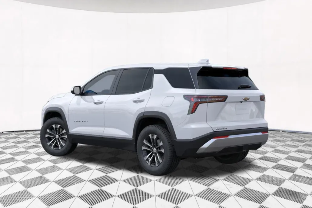 2026 Chevrolet Equinox LT photo 1