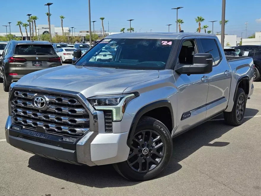 2024 Toyota Tundra Platinum photo 1