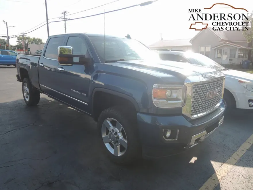 2016 Gmc Sierra 2500 HD Denali photo 1
