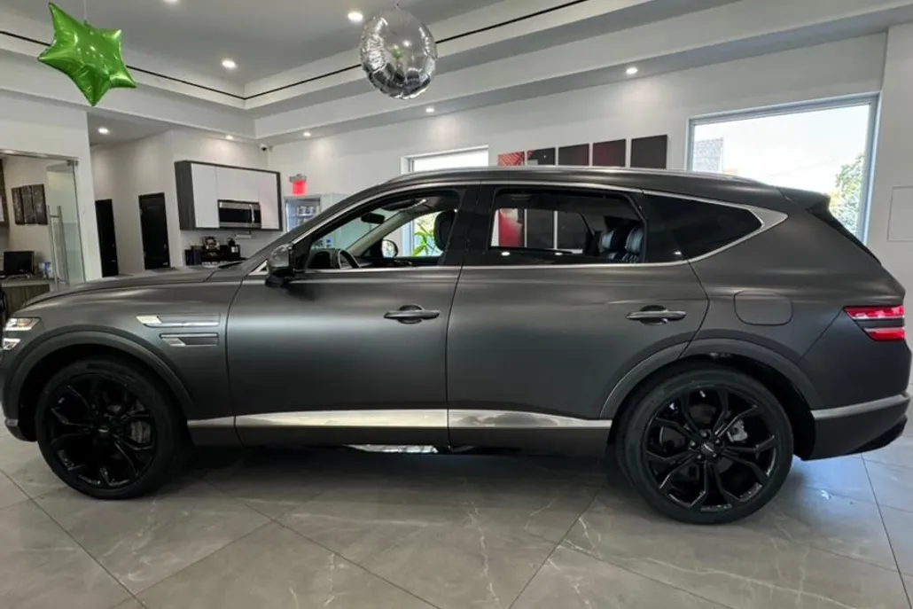 2022 Genesis GV80 3.5T Prestige Signature AWD photo 1