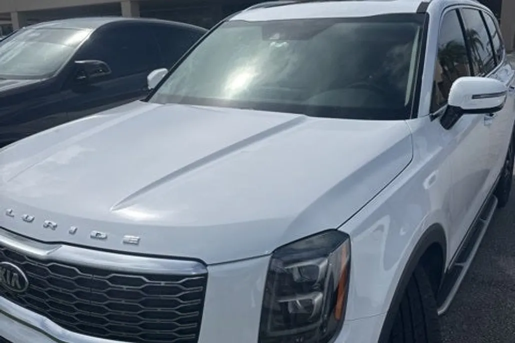 2021 Kia Telluride SX photo 1