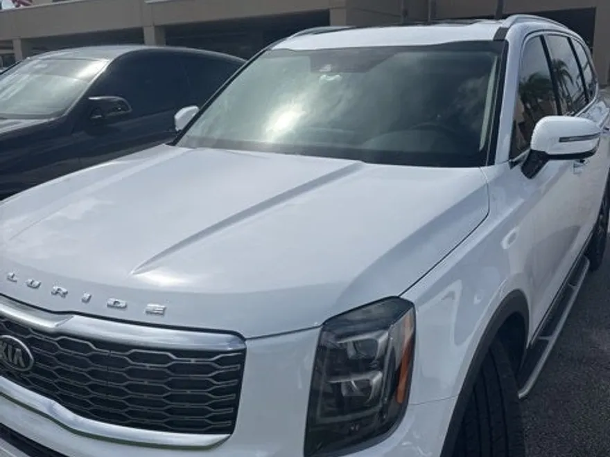 2021 Kia Telluride SX photo 1