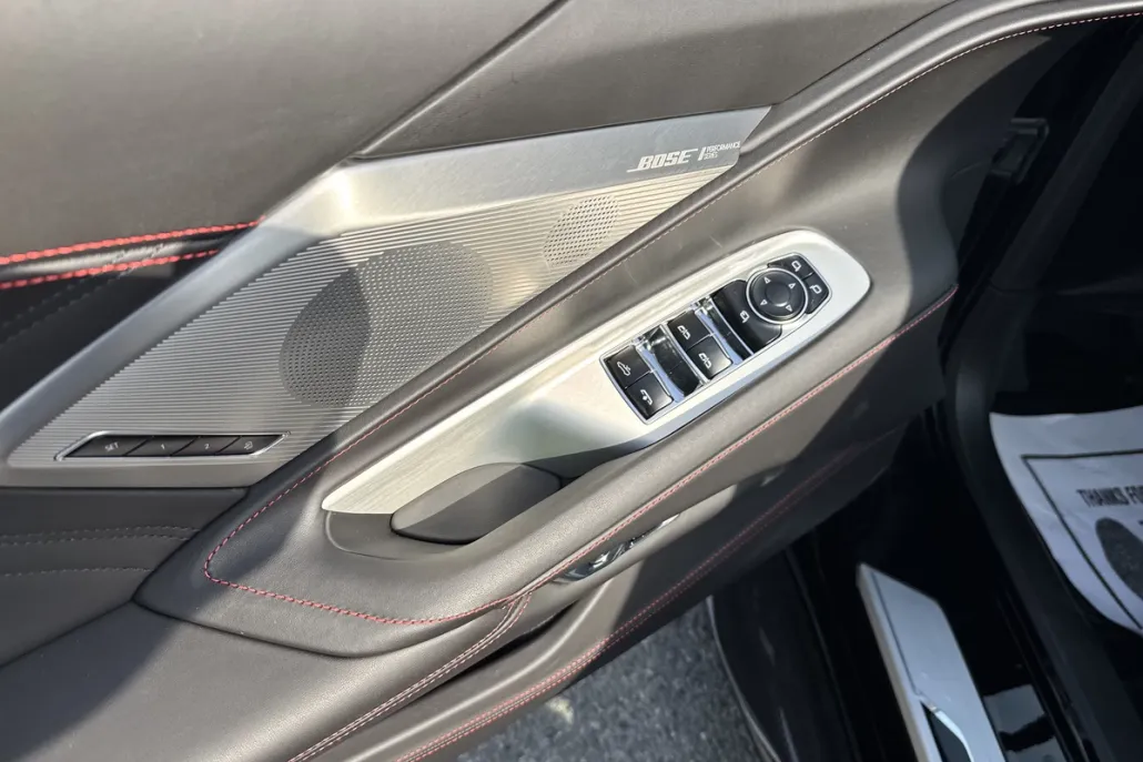 2025 Chevrolet Corvette E-Ray 3LZ photo 1