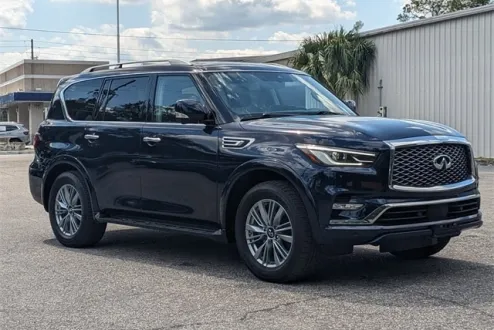 2024 Infiniti QX80 Luxe photo 2