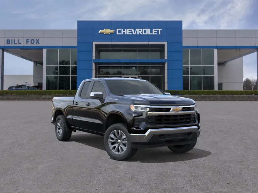 2026 Chevrolet Silverado 1500 LT photo 1