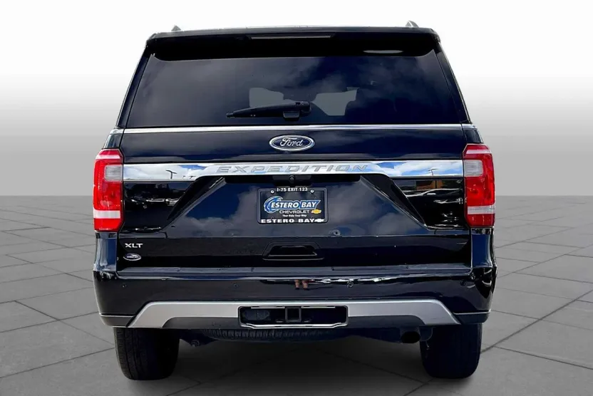 2019 Ford Expedition XLT photo 1
