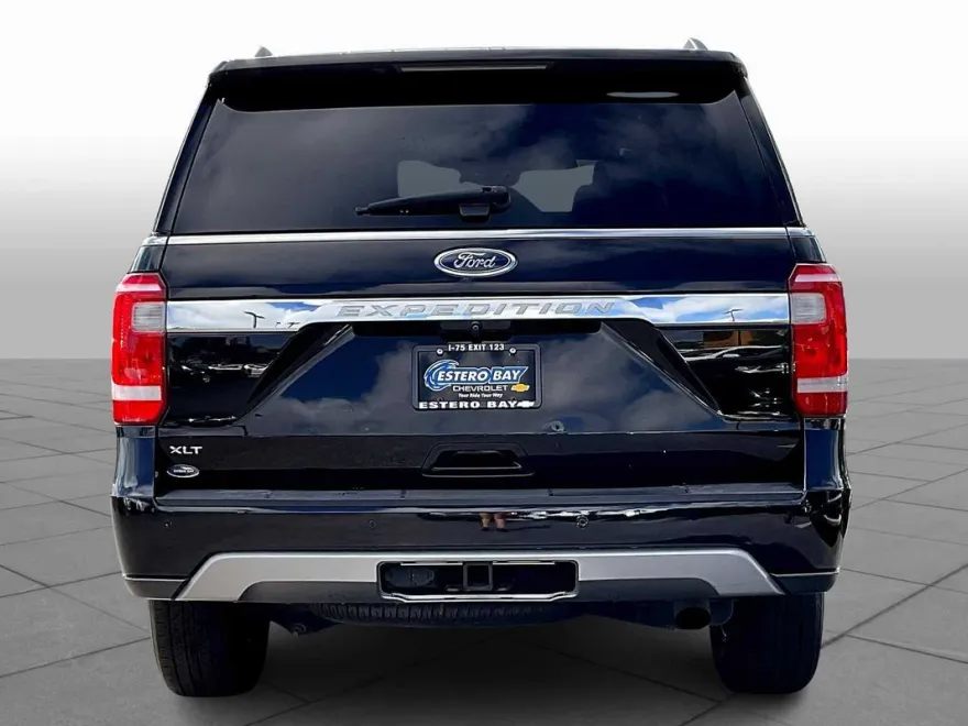 2019 Ford Expedition XLT photo 1