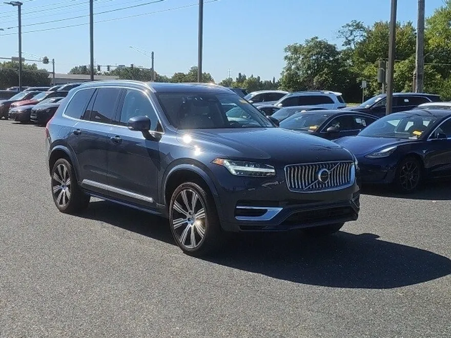 2023 Volvo XC90 Recharge T8 Plus photo 1