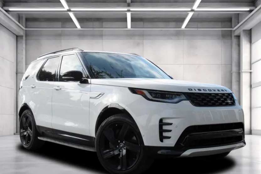 2024 Land Rover Discovery SE photo 1