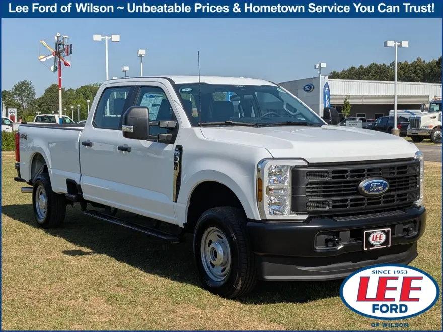 2025 Ford F-250 XL photo 1