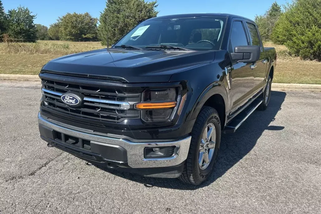 2024 Ford F-150 XLT photo 1