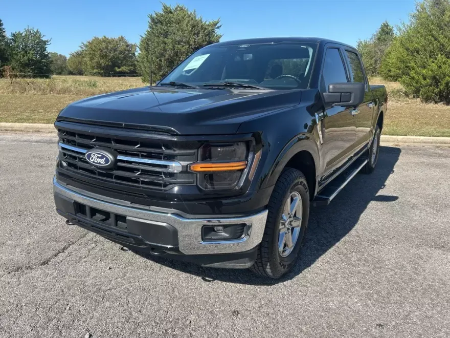 2024 Ford F-150 XLT photo 1
