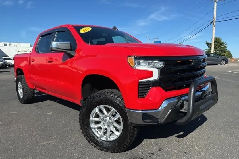 2022 Chevrolet Silverado 1500 LT photo 1