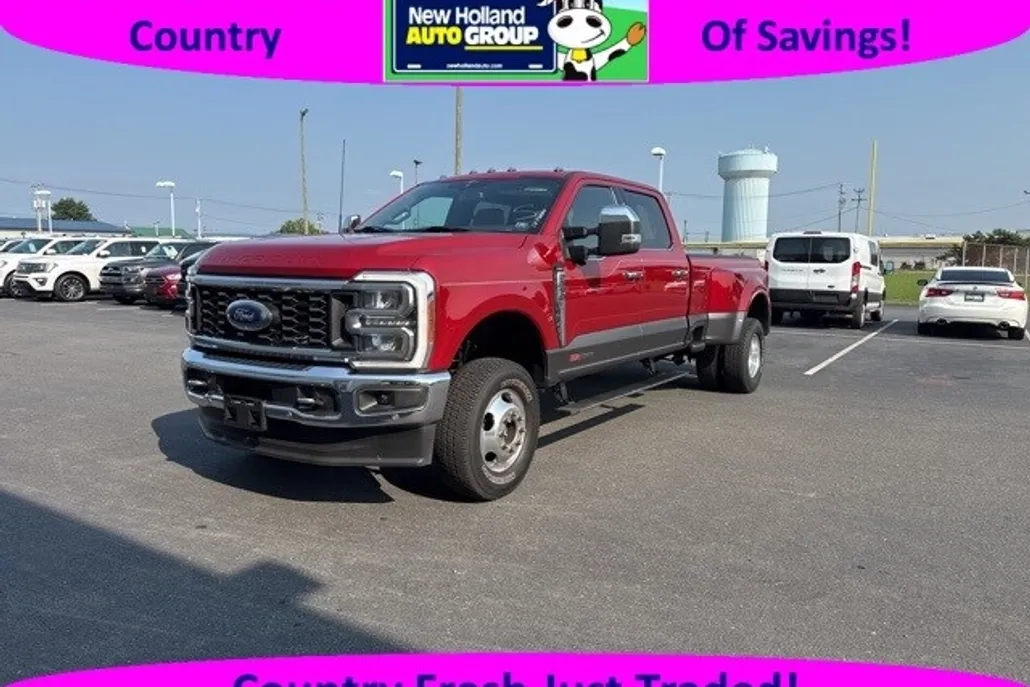 2023 Ford F-350 Lariat photo 1