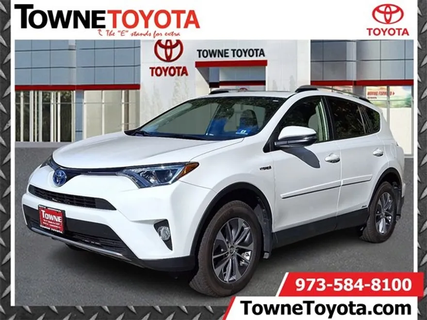 2016 Toyota RAV4 Hybrid XLE photo 1