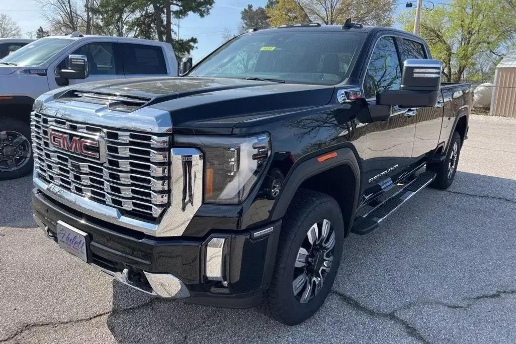 2025 Gmc Sierra 2500 HD Denali photo 1