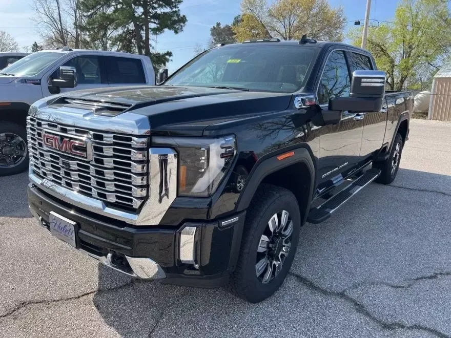 2025 Gmc Sierra 2500 HD Denali photo 1