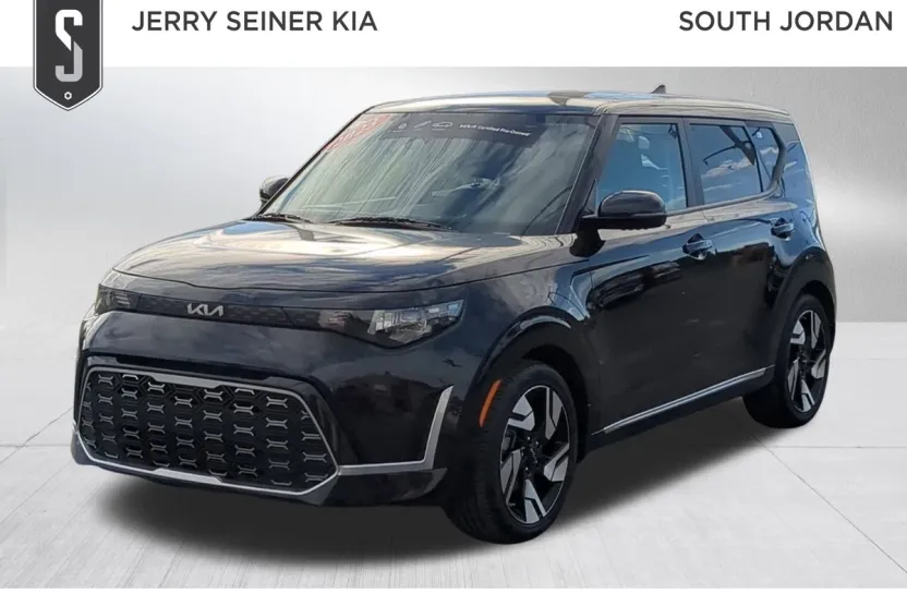 2023 Kia Soul GT-Line photo 1