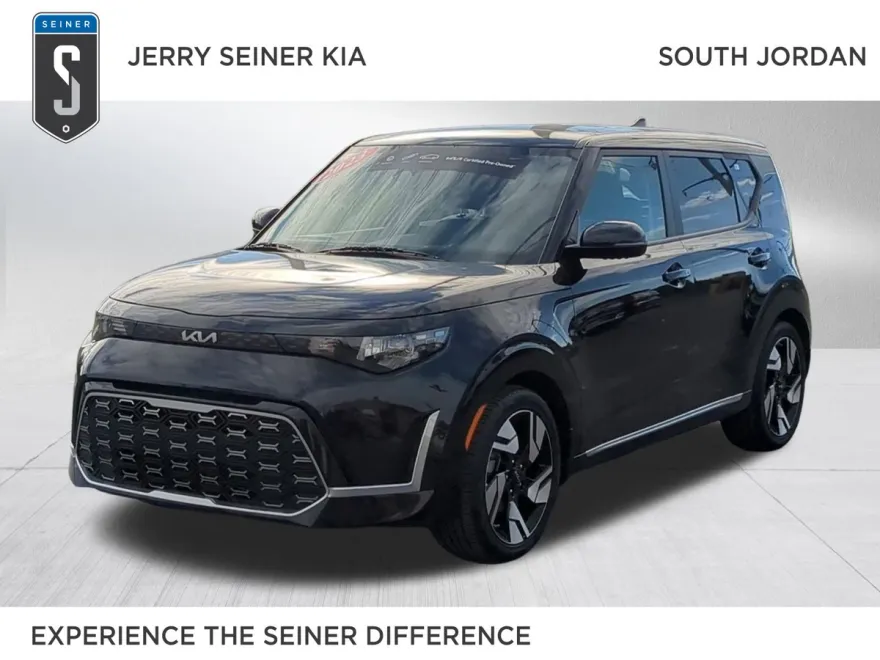 2023 Kia Soul GT-Line photo 1