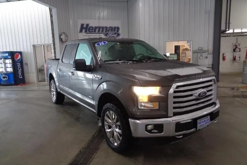 2016 Ford F-150 XLT photo 1