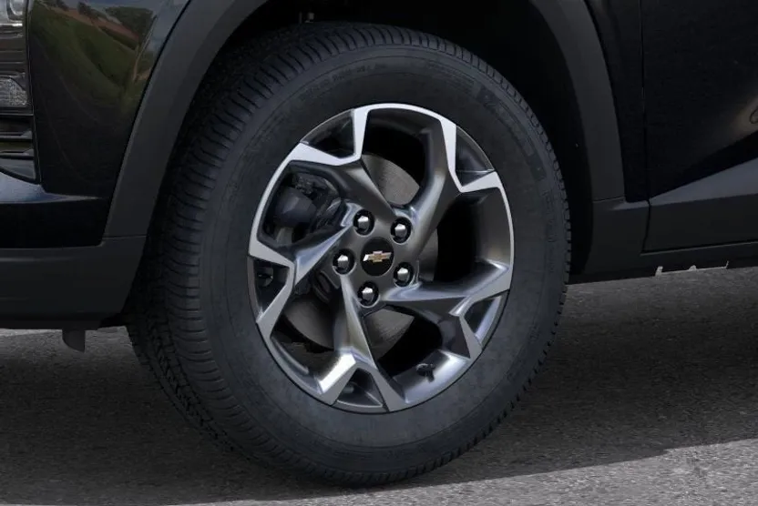2025 Chevrolet Trax LT photo 1