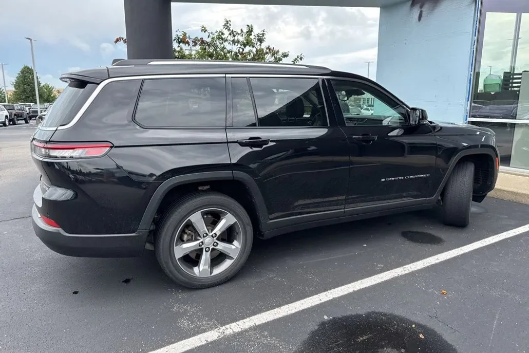 2021 Jeep Grand Cherokee Limited photo 1