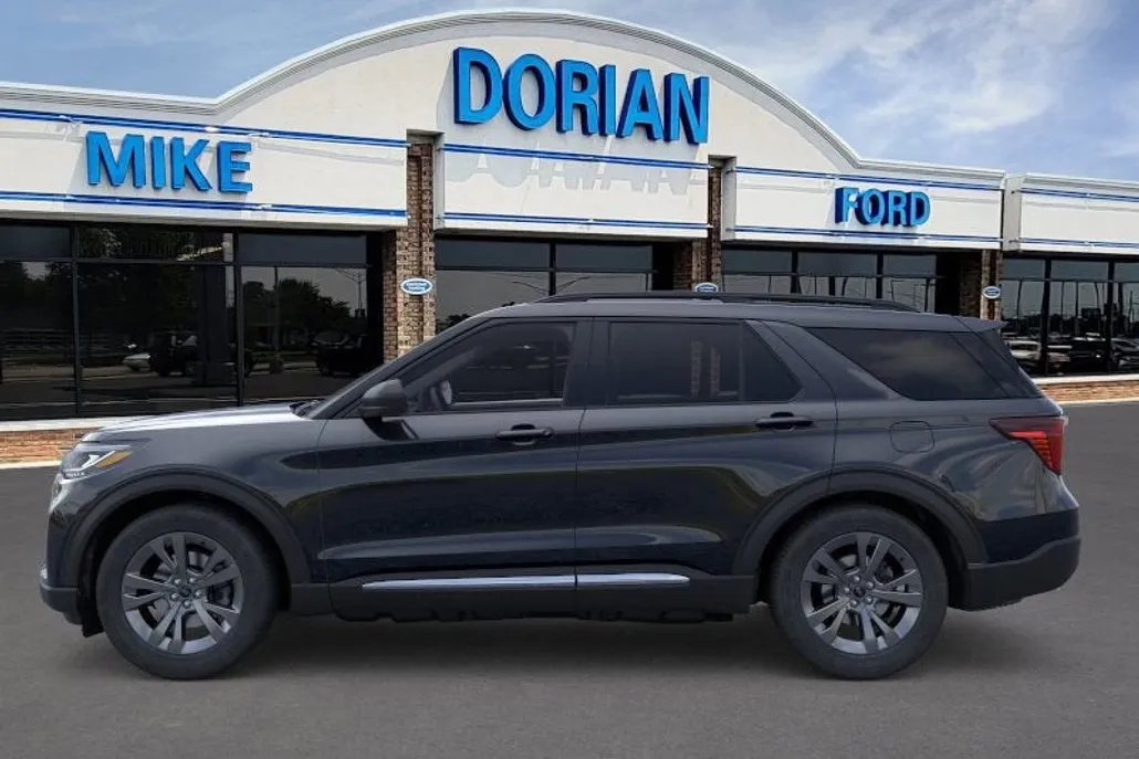 2025 Ford Explorer photo 1