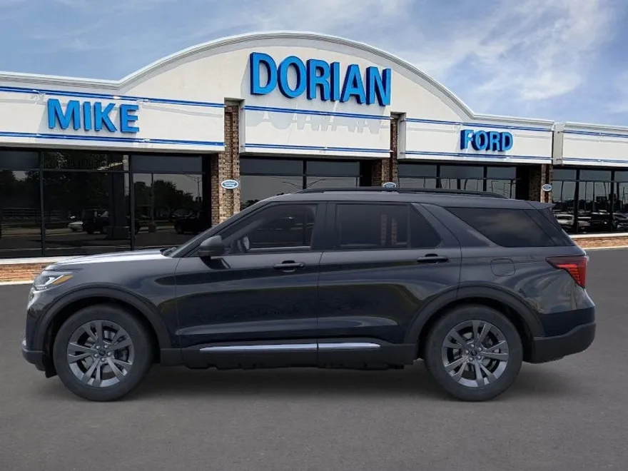 2025 Ford Explorer photo 1