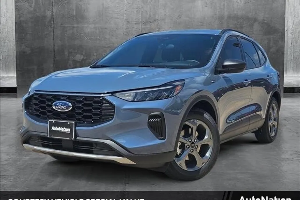 2025 Ford Escape ST-Line photo 1