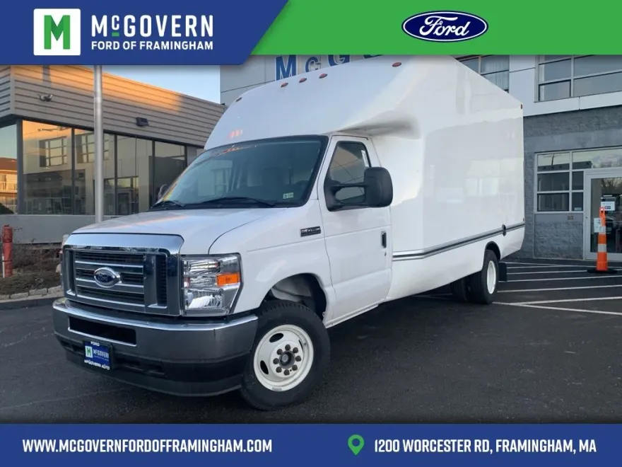 2024 Ford E-450 photo 1