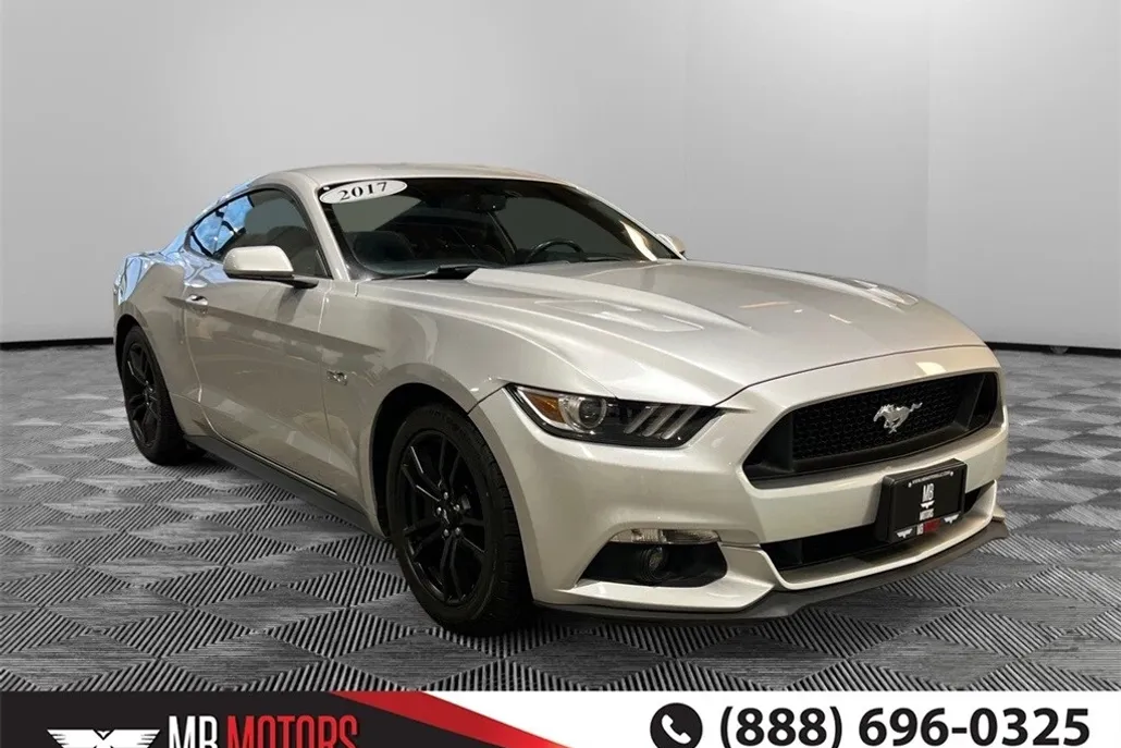 2017 Ford Mustang GT photo 1