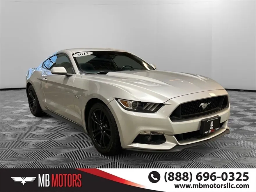 2017 Ford Mustang GT photo 1