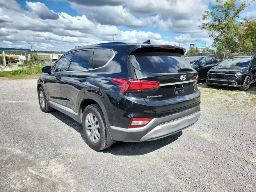 2020 Hyundai Santa Fe SEL photo 1