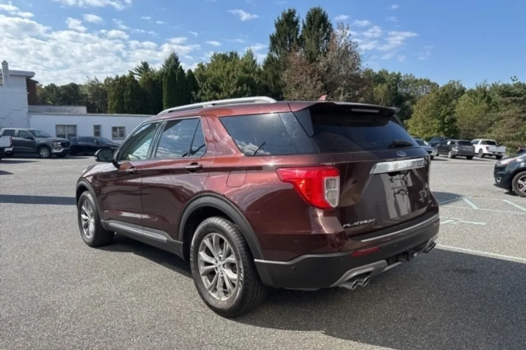 2020 Ford Explorer Platinum photo 1