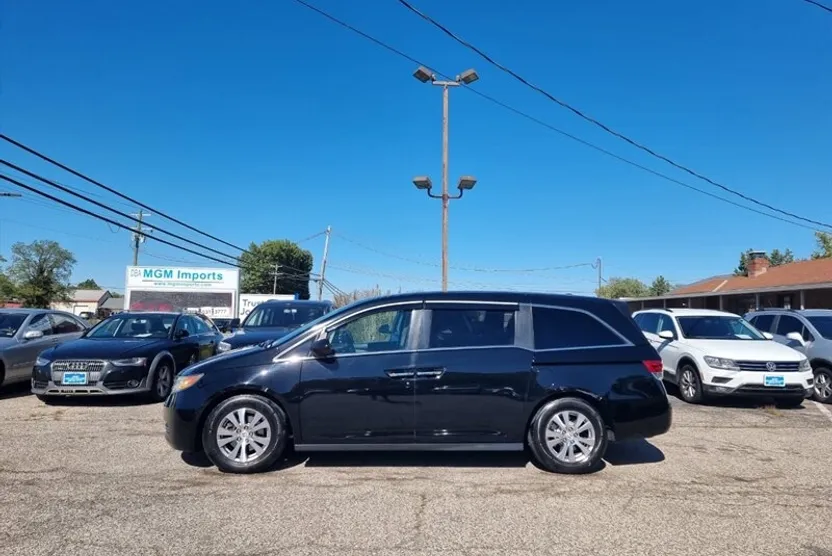 2016 Honda Odyssey EX-L photo 1