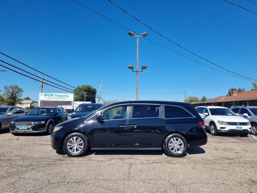 2016 Honda Odyssey EX-L photo 1